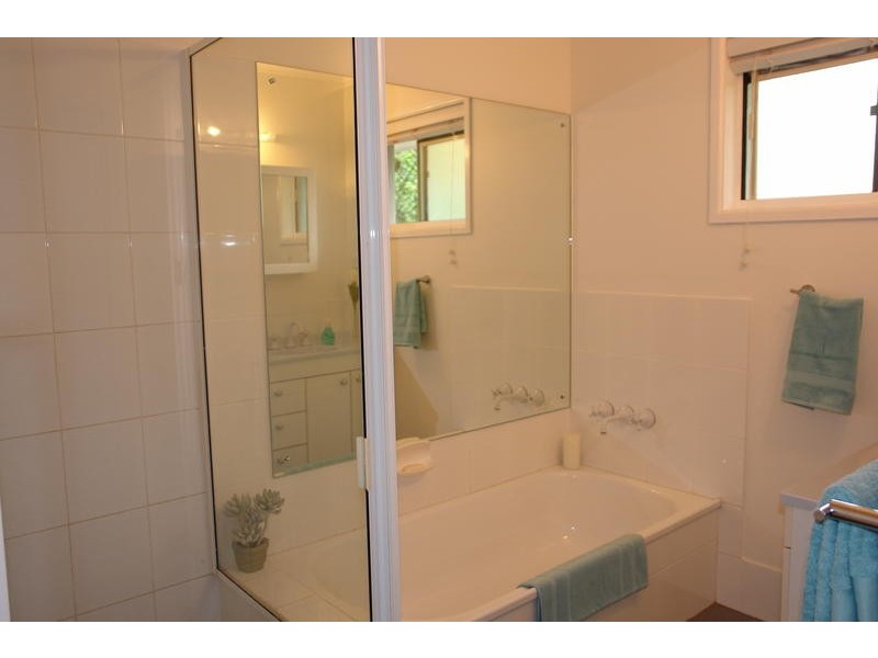 623 Hawkesbury Road, Anstead QLD 4070